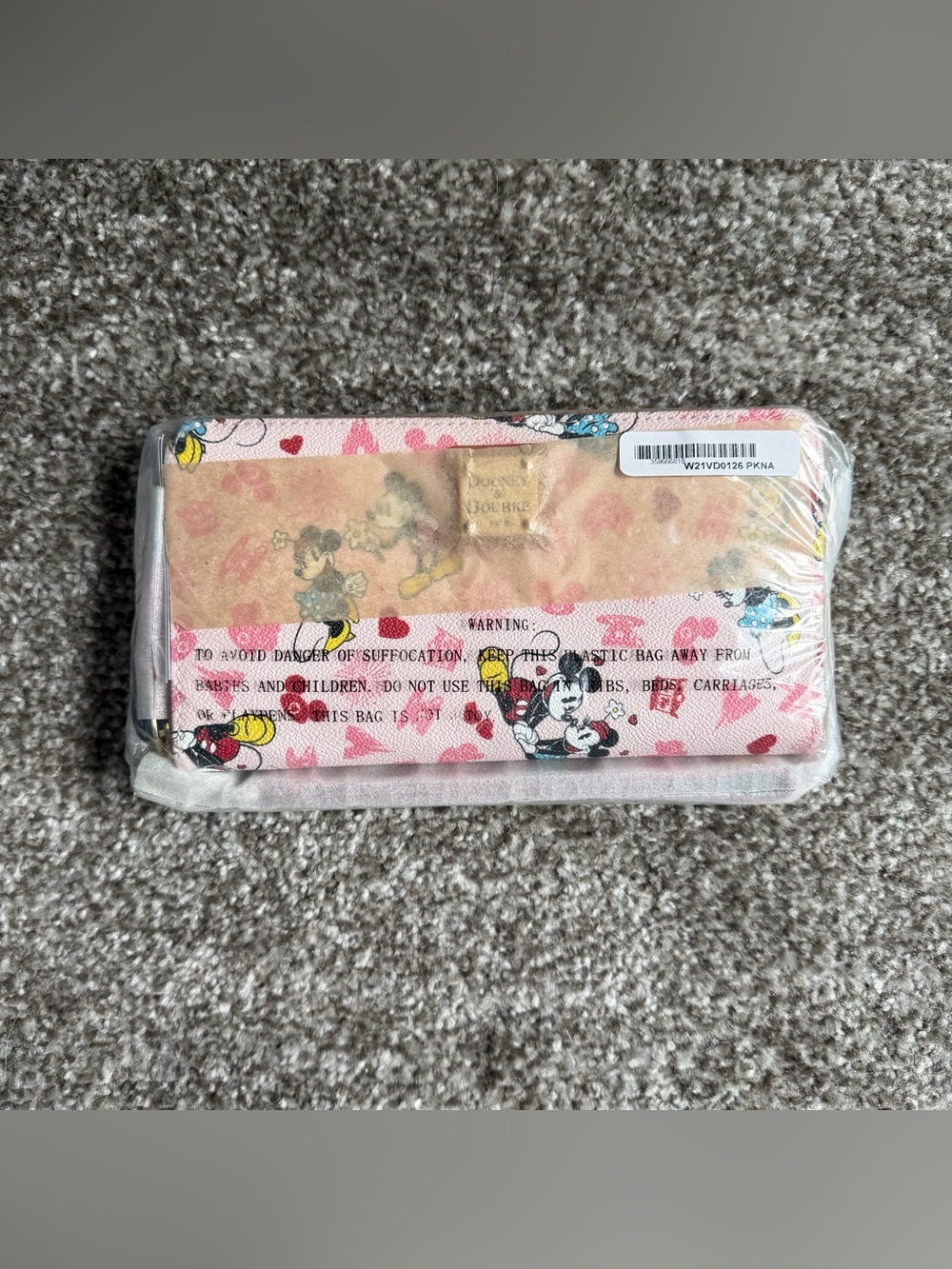 Dooney & Bourke Disney Mickey and Minnie Love Wallet NEW SEALED